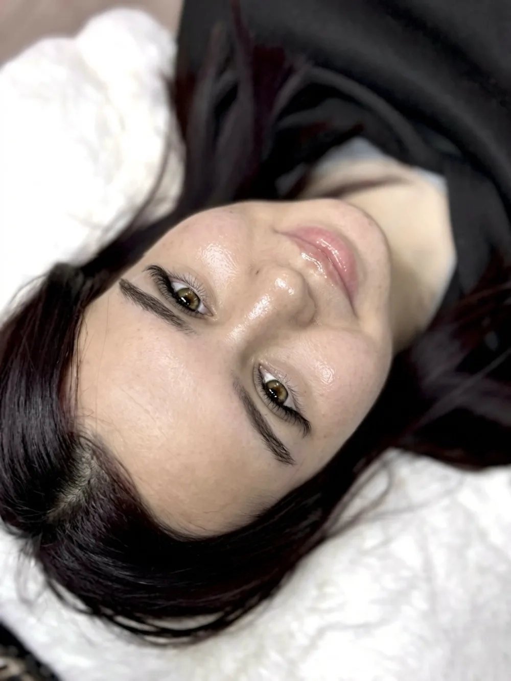 Pose cil à cil, rendu naturel et lumineux